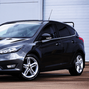 Antenne Voiture Courte Sport Universelle – Noir Mat – Réception Radio FM/AM Haute Qualité avec 3 Adaptateurs Vis